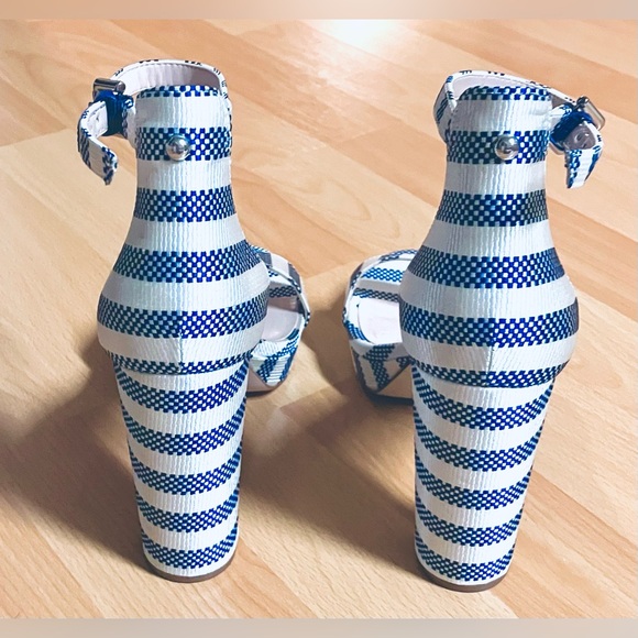 Nine West Blue & White Stripe fabric platform sandals  - Size 8 - Picture 4 of 6